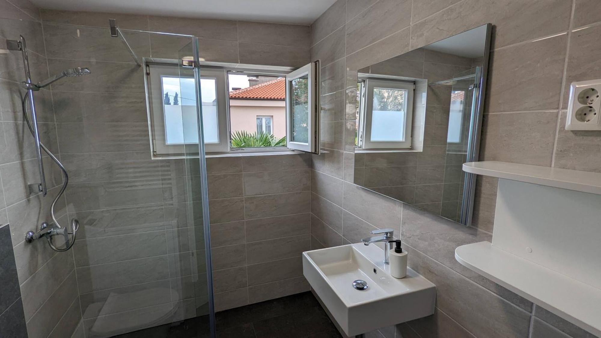Apartments Kety - Central Heating Crikvenica Rum bild