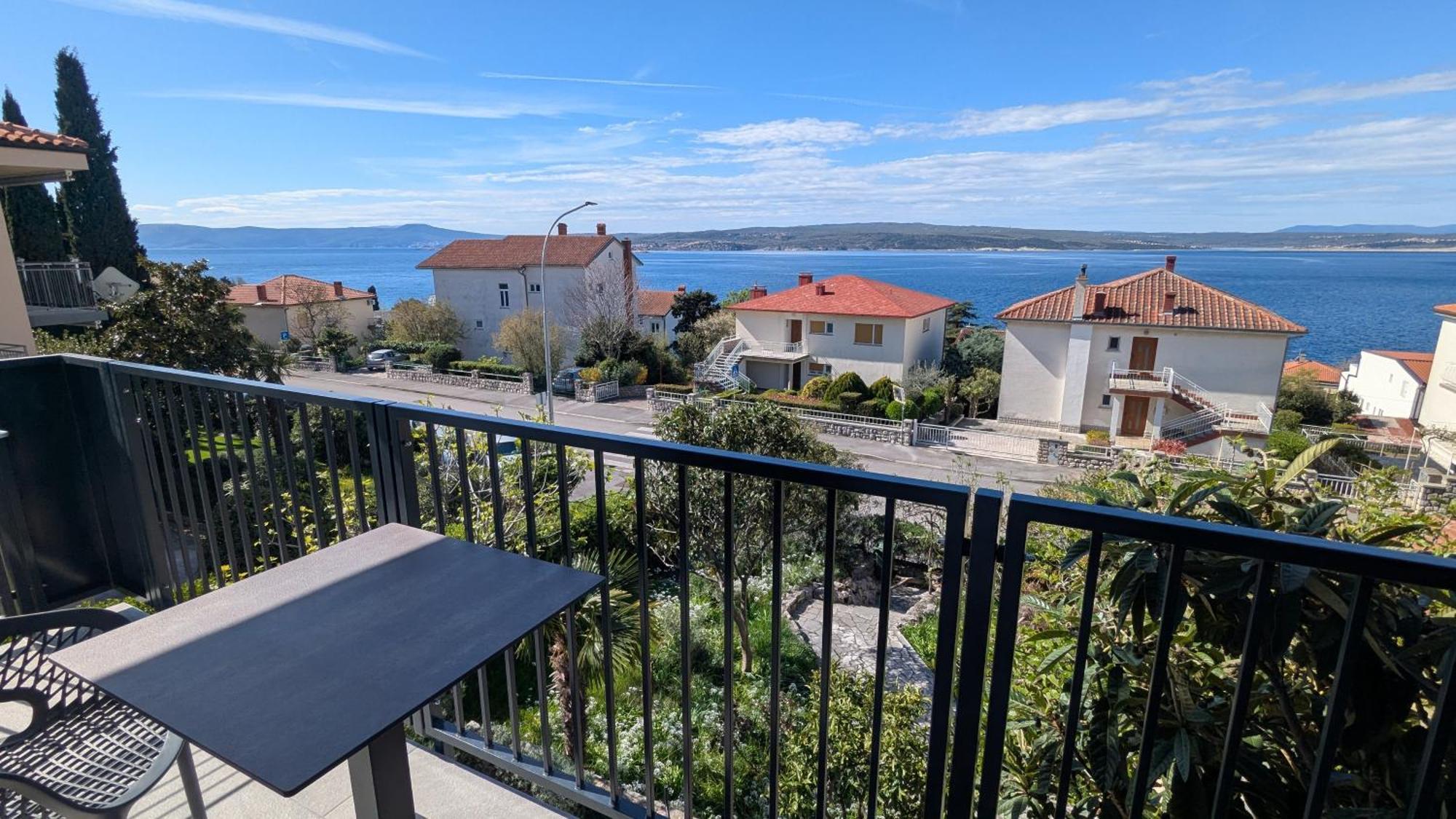 Apartments Kety - Central Heating Crikvenica Rum bild