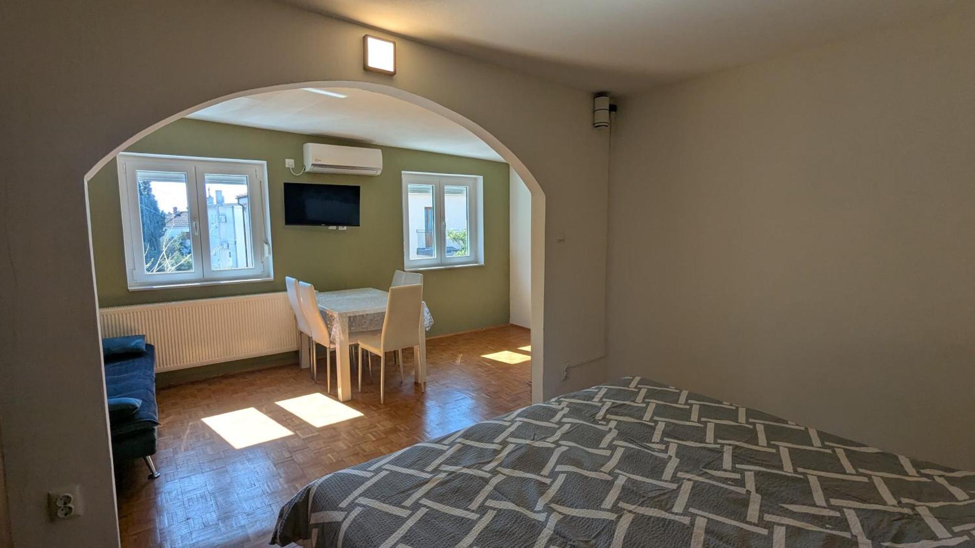 Apartments Kety - Central Heating Crikvenica Rum bild